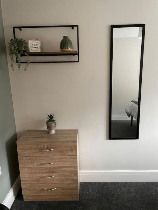 קינגס לין Cedar House - 2 Bed House With Free Parking In Town Centre! By Shortstays4U מראה חיצוני תמונה